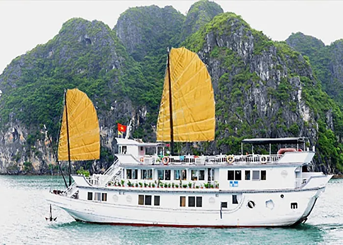 Vega Traditional Junk 3* Hạ Long